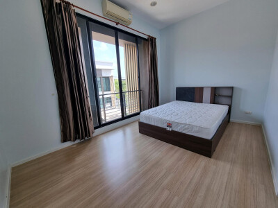 บ้านกลางเมือง กัลปพฤกษ์
