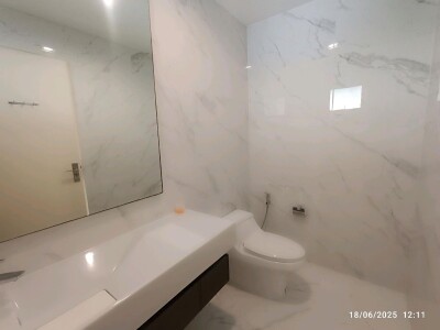 มัณฑนา 2 บางนา กม.7 / เนื้อที่บ้าน 124 ตร.วา เนื้อที่ใช้สอย 335 ตร.เมตร