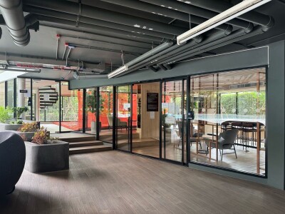 อัพเดตล่าสุด 19/9/2568 : ดิ เอ็กเซล รัชดา 18 / อาคาร A ชั้น 4  ขนาด 48 ตร.ม.-13