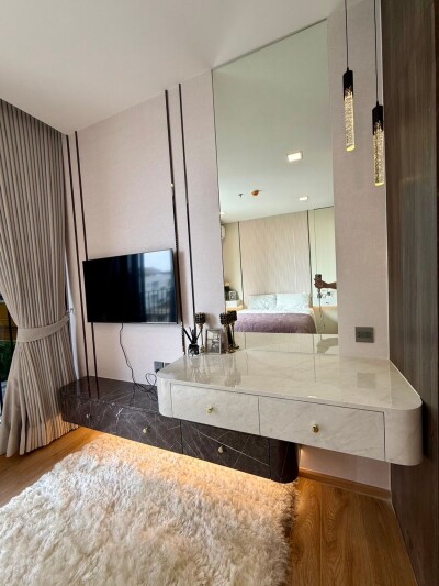 โนเบิล อราวน์ อารีย์ / Noble Around Ari-8