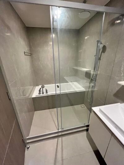 ดิ อิสสระ สาทร / ขนาด 90 ตร.ม.  2 ห้องนอน | 2 ห้องน้ำ-6