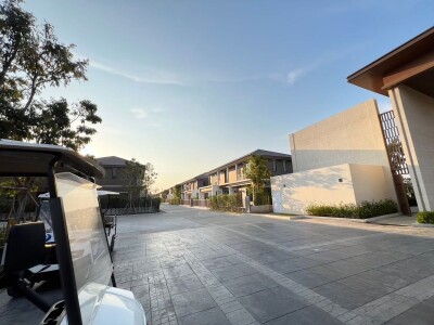 ไซมิส โฮล์ม พหลฯ - วิภาวดี / บ้านเดี่ยว 2 ชั้น  4 ห้องนอน  5 ห้องน้ำ