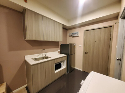 เอ สเปซ เมกา / A space Mega