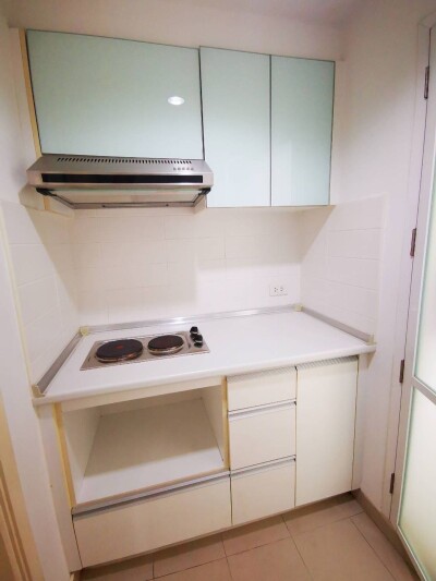 ลุมพินี สวีท ปิ่นเกล้า / Lumpini Suite Pinklao