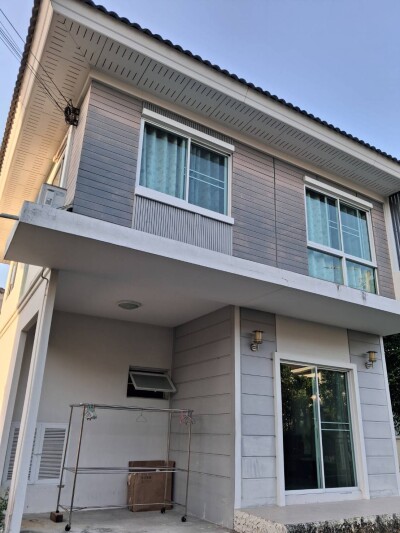 หมู่บ้านเพอร์เฟคพาร์ค สุวรรณภูมิ-1