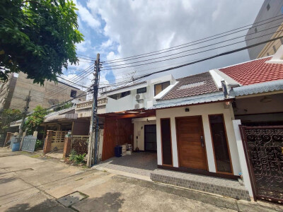 🔥 ให้เช่า Townhouse 2 ชั้น ซอยเกอเธ่ ลุมพินี 🔥-2