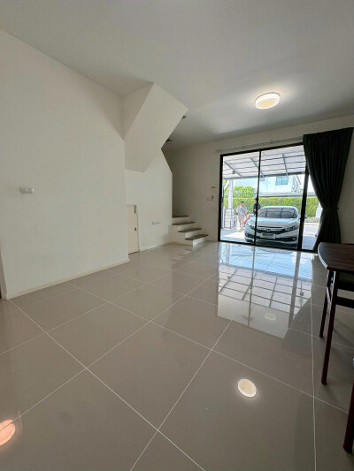 พลีโน่ รามอินทรา-1