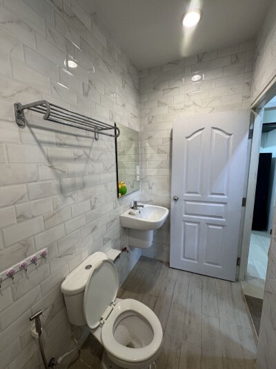 รสา สแปนิช คอร์ทยาร์ด