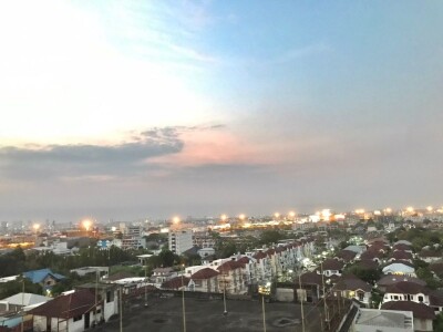 อัพเดทล่าสุด 29/6/2568 : บ้านสวนซื่อตรง / ขนาดห้อง: 62.87 ตร.ม. จำนวนห้อง: 2 ห้องนอน-6