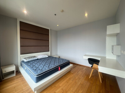 ดิ เอ็มโพริโอ เพลส / The Emporio Place-12