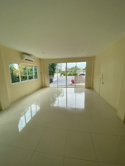 อัพเดตล่าสุด 30/10/2568 : 🌟 ให้เช่าอาคารพาณิชย์ สุขุมวิท 64 🌟-4