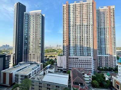 ลุมพินี เพลส ศรีนครินทร์ - หัวหมาก สเตชั่น / Lumpini Place Srinakarin - Huamak Station