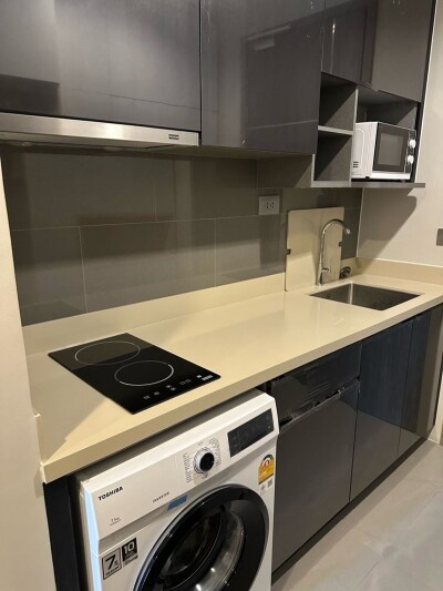 คิว ประสานมิตร / Q Prasarnmit-8