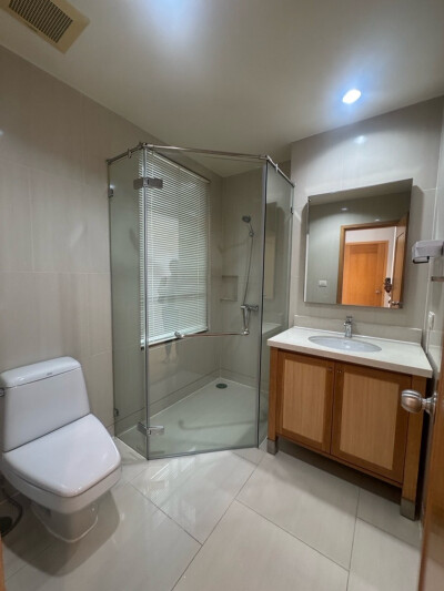 ดิ เอ็มโพริโอ เพลส / The Emporio Place-24