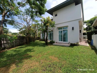 มัณฑนา 2 บางนา กม.7 / เนื้อที่บ้าน 124 ตร.วา เนื้อที่ใช้สอย 335 ตร.เมตร