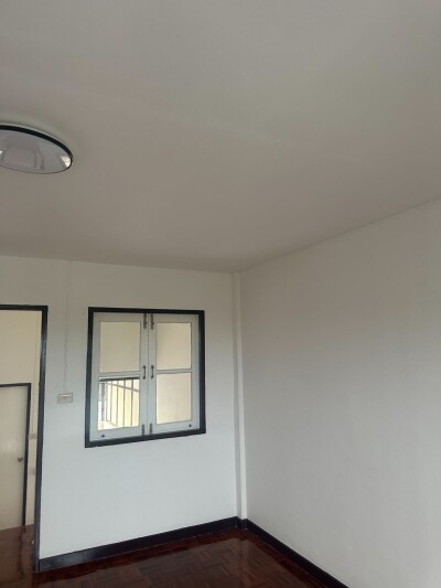 ทาวเฮ้าส์ 3 ชั้น พร้อมอยู่ พุทธมณฑลสาย 5