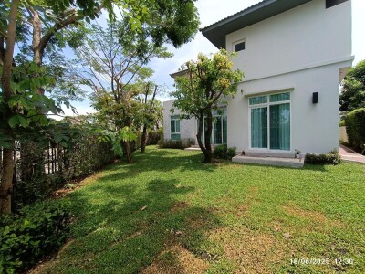 มัณฑนา 2 บางนา กม.7 / เนื้อที่บ้าน 124 ตร.วา เนื้อที่ใช้สอย 335 ตร.เมตร