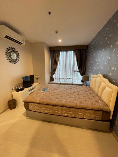 ริธึ่ม เอกมัย / RHYTHM Ekkamai