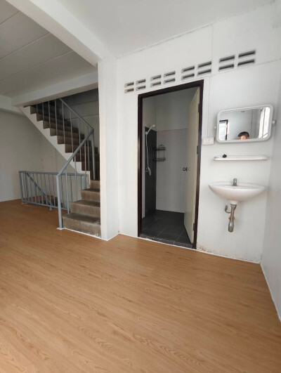 อัพเดทล่าสุด 6/12/2568 : 🏡 ให้เช่า อาคารพาณิชย์ หลังหัวมุม ซอยเทพารักษ์ 78 (โกสิน)