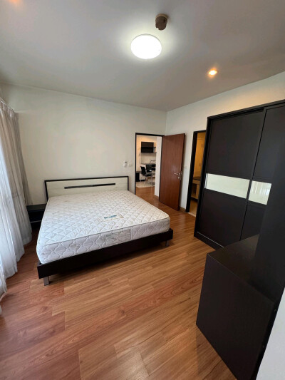 เดอะ เวลลิงตัน คอนโด / The Wellington Condominium