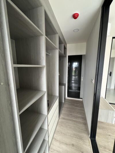 ออริจิ้น ปลั๊ก แอนด์ เพลย์ สิรินธร สเตชั่น / ห้องขนาด 25.5 ตรม.