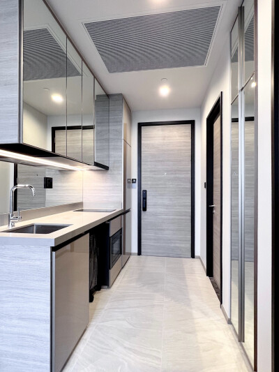เดอะ เครสท์ พาร์ค เรสซิเดนซ์ / The Crest Park Residences