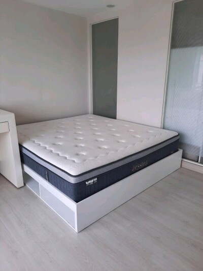 เดอะ วอเตอร์ฟอร์ด รอยัล สูท เสนานิคม / The Waterford Royal Suit Senanikom