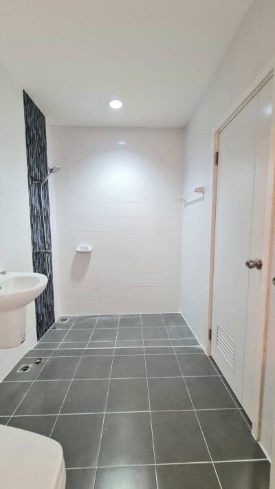 ม.แกรนด์วิว ปทุมธานี สายใน /    24.4 ตรว.  160 ตรม.-22