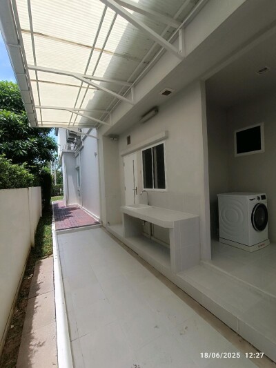 มัณฑนา 2 บางนา กม.7 / เนื้อที่บ้าน 124 ตร.วา เนื้อที่ใช้สอย 335 ตร.เมตร