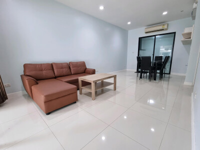 บ้านกลางเมือง กัลปพฤกษ์