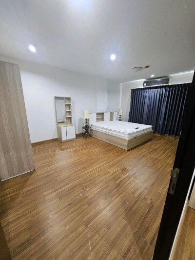 เดอะ เวลลิงตัน คอนโด / The Wellington Condominium