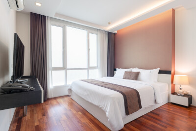 เบเวอรี่ 33 / Beverly 33