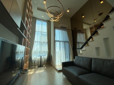 ไอดีโอ สาทร - วงเวียนใหญ่ / Ideo Sathorn - Wongwian Yai