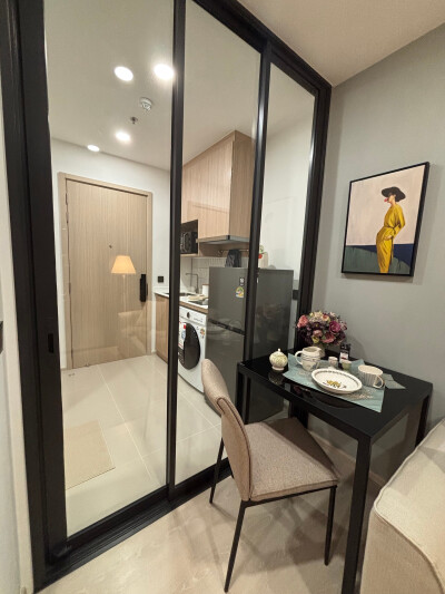ไลฟ์ เจริญนคร - สาทร / LIFE Charoennakhon - Sathorn
