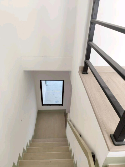 เอ็มไลฟ์ ลำลูกกา - คลอง 4