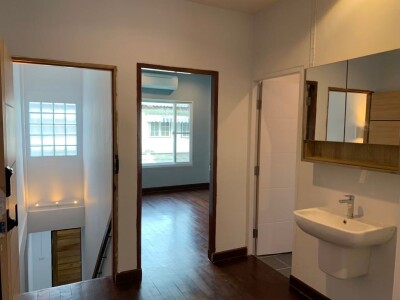 อัพเดตล่าสุด 18/7/2568 : ทาวน์เฮ้าส์ รีโนเวทใหม่ ปุณณวิถี 47  / ตรงข้ามคอนโดเดอะกรีน 2ทาวน์เฮ้าส์ 22 ตร.วา 2 ชั้น-17