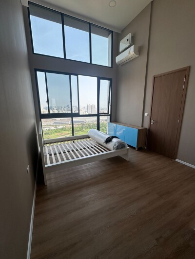 อัปเดตล่าสุด 13/5/2568 : ไซมิส พระราม 9 (แลนด์มาร์ค @MRTA Station) / ห้องขนาด 70 ตรม. ชั้น 18 อาคาร C-14