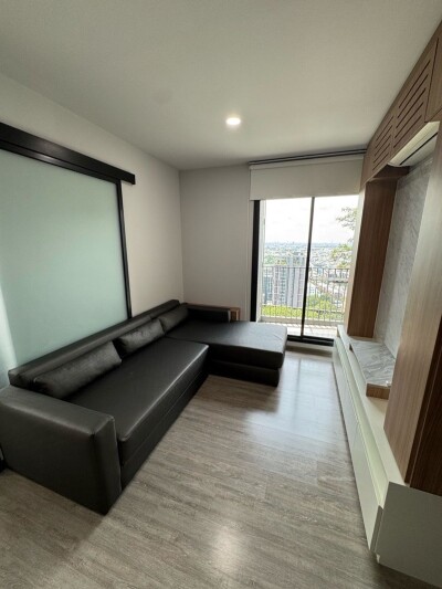 ริธึ่ม เอกมัย / RHYTHM Ekkamai