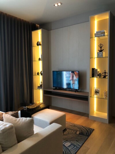 ศาลาแดง วัน / พื้นที่ใช้สอย 57.70 ตร.ม. ชั้นที่ 6 *-8