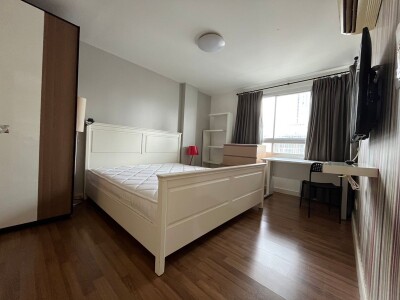 เดอะ โคลเวอร์ ทองหล่อ / The Clover Thonglor