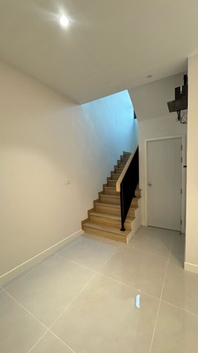 วินซ์ รามอินทรา 39 / VINCES RAMINTRA 39