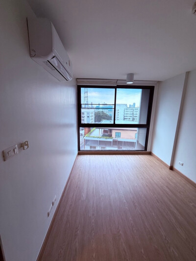 ชาโตว์ อินทาวน์ รัชดา 20-2 / Chateau In Town Ratchada 20-2-4