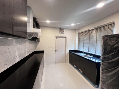 เดอะ ซิตี้ วัชรพล / พื้นที่ใช้สอย 351 ตร.ม *-25