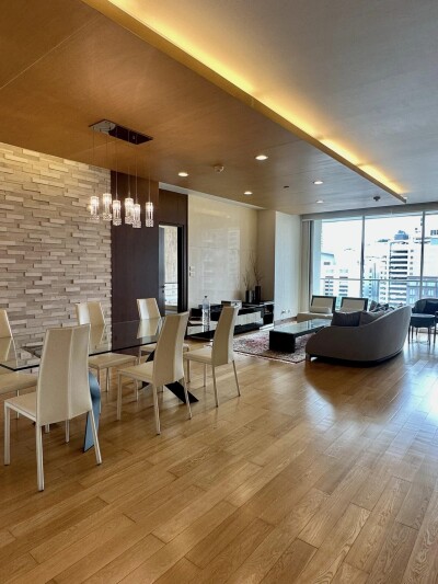 เดอะพาร์ค ชิดลม / 145 ตร.ม ชั้น 8 *-1