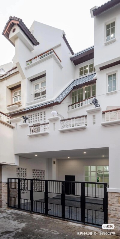 พูลวิลล่าสไตล์โมเดิร์นลักชูรี่ รัชดาห้วยขวางพร้อมอยู่  6 นอน 6 น้ำ-1