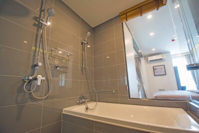 อัปเดตล่าสุด 4/9/67 :  คิว ชิดลม - เพชรบุรี / ชั้น 27 ขนาด 45 ตารางเมตร-8