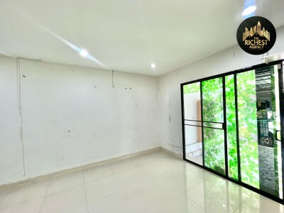 ไอฟีล บางนา / 196 ตรม.-21