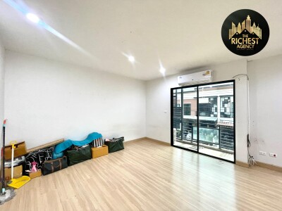 ไอฟีล บางนา / 196 ตรม.-12