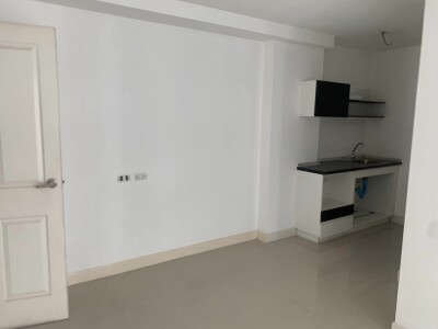 อัปเดตล่าสุด 15/9/67 :ลิปป์ ลาดพร้าว 20 / ขนาด  34.4 ตรม ชั้น 7-4