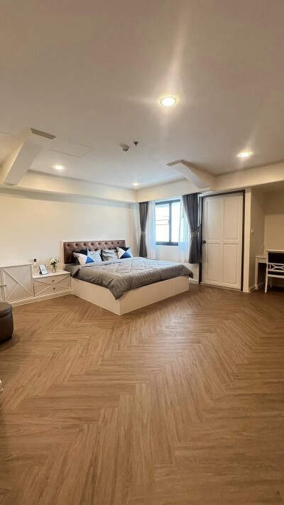 เอ็ม ทาวเวอร์  / 230 ตรม. ชั้น 6 อาคาร A-5